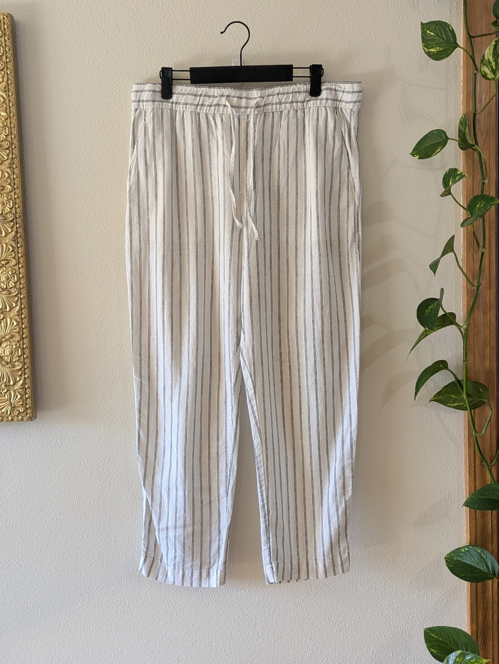 Gap Linen Striped Pant